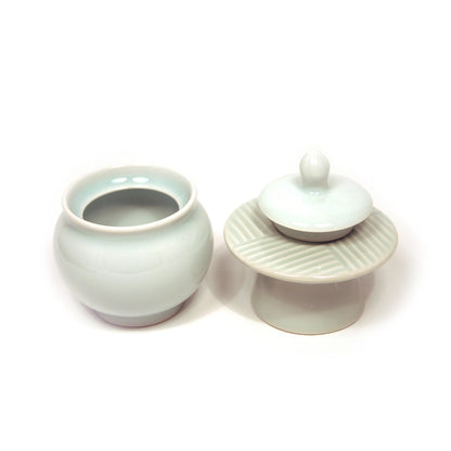 "Suh Rim" Lid Holder - White Celadon