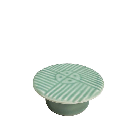 "Hong Tan" Lid Holder - Chungja Green